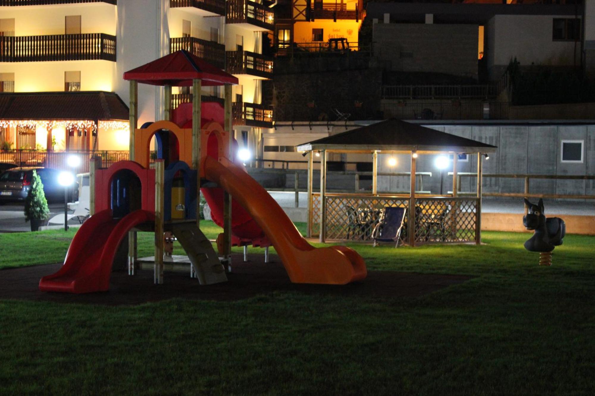 Hotel Rosa Alpina Andalo Exterior foto
